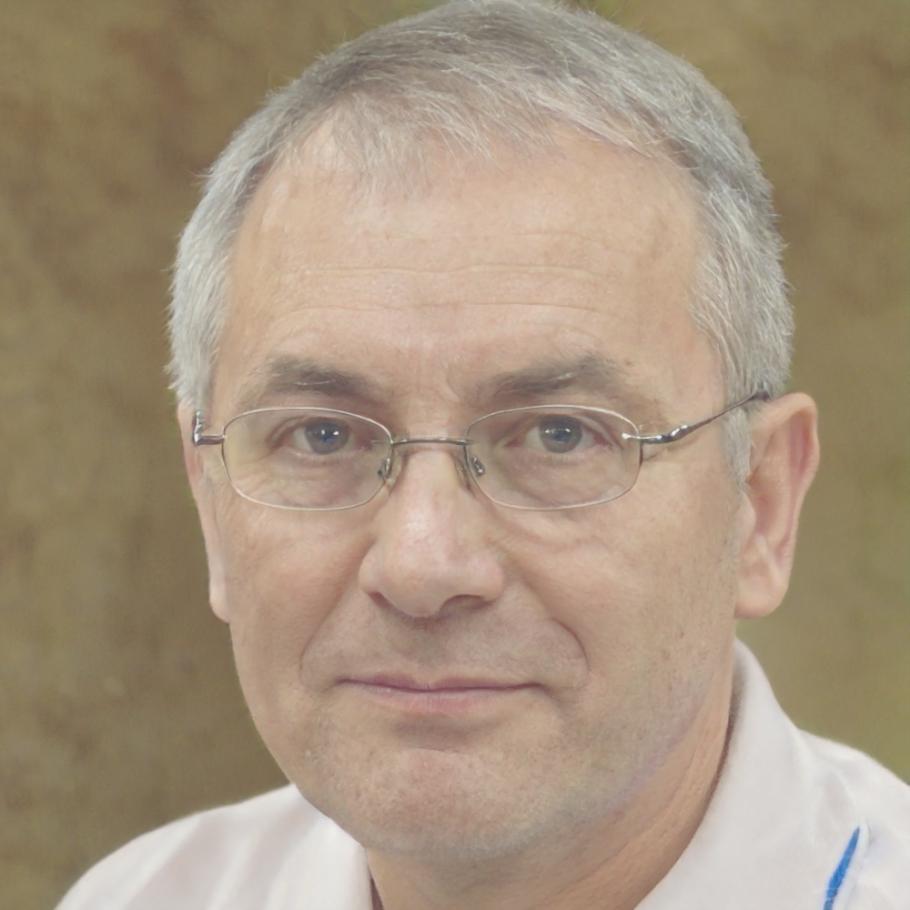 Torin Blackwood, Financial Strategist at xelurathomi